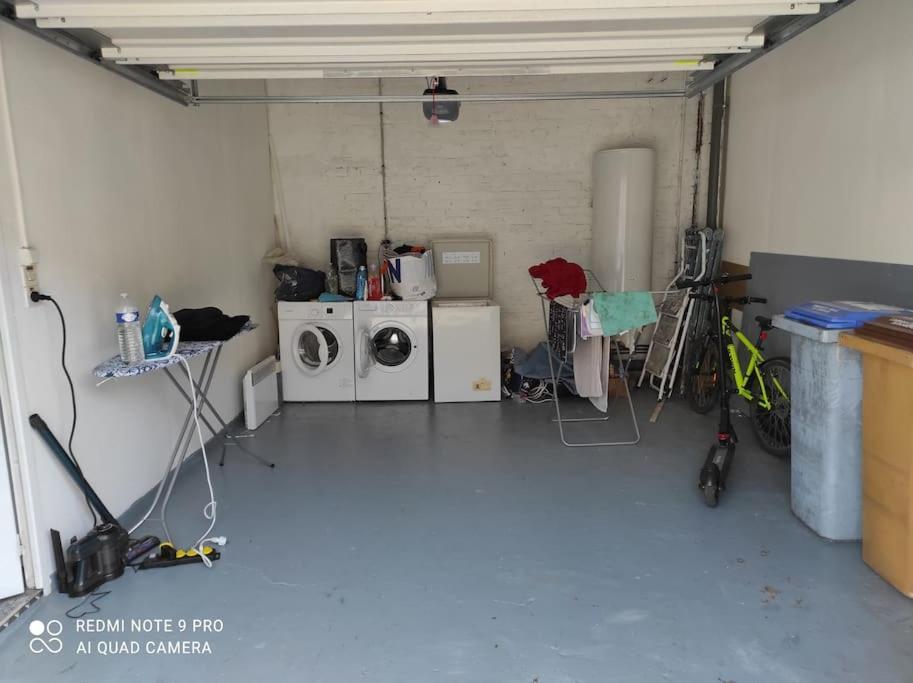 38 Maison Entiere,Place De Parking Et Garage Pour Moto Velo A La Demande Dunkirk Kültér fotó