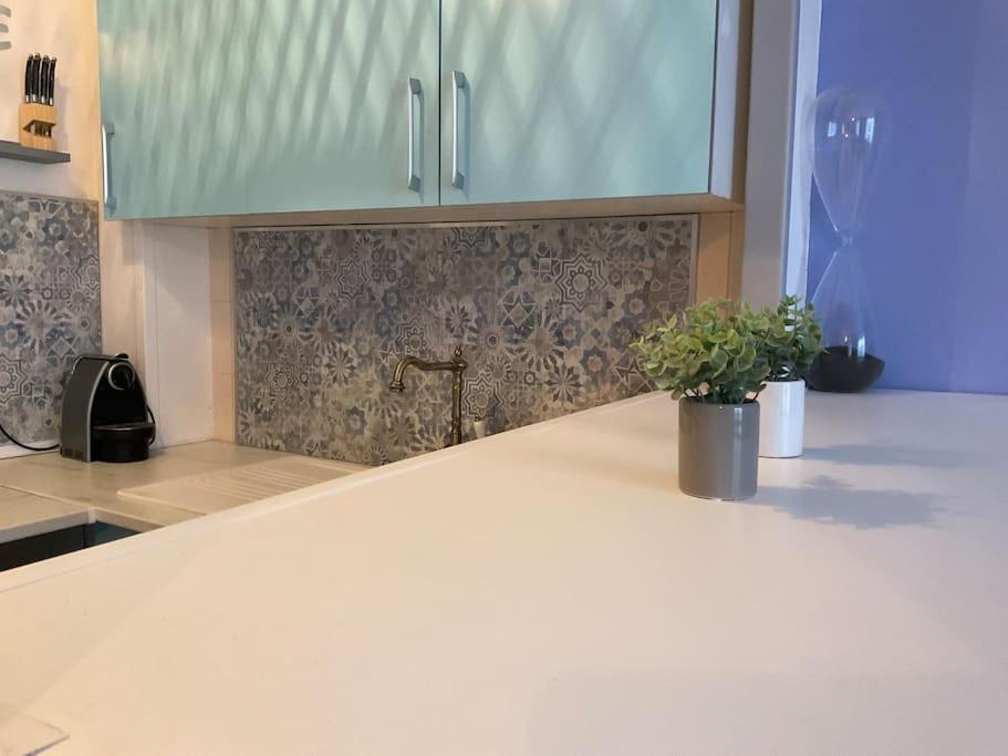 38 Maison Entiere,Place De Parking Et Garage Pour Moto Velo A La Demande Dunkirk Kültér fotó